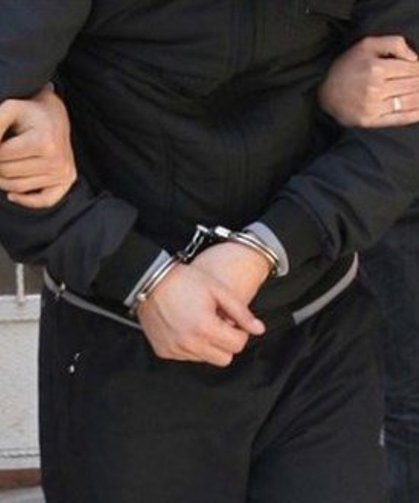 Başkan yardımcısına yumruklu saldırı