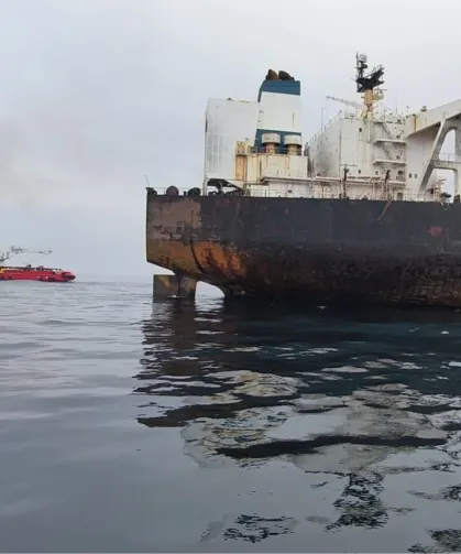 Karadeniz'de patlama yaşayan 'KAIROS'ta yangın söndürüldü