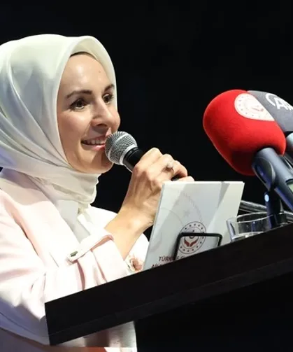 Bakan Göktaş'tan Budapeşte'de 'Aile Odaklı Zirve'de önemli mesajlar