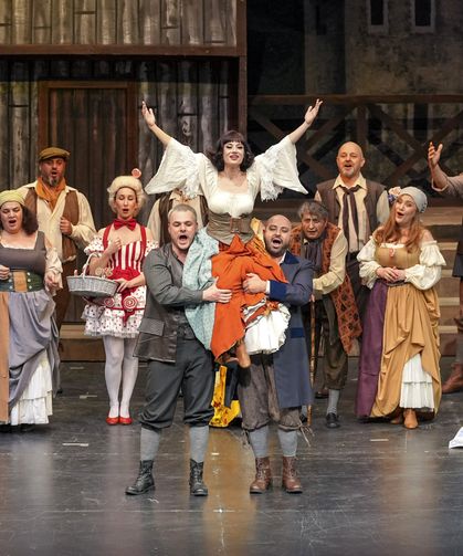 'Aşk İksiri' tekrar sahnede