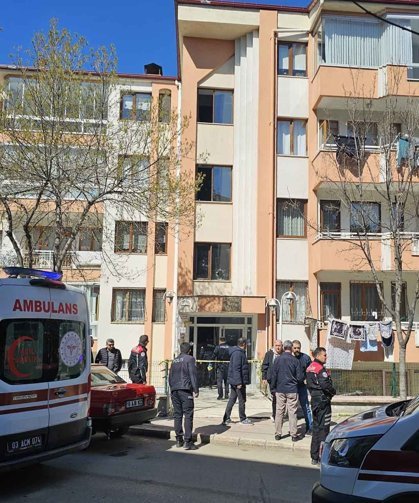 Komşuların halı silkeleme tartışması; 2 ölü