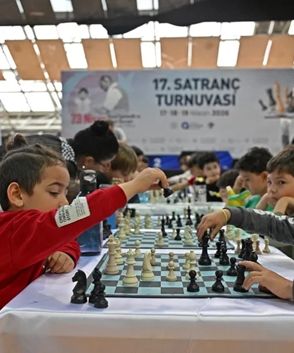 Antalya'da 23 Nisan coşkusu başladı