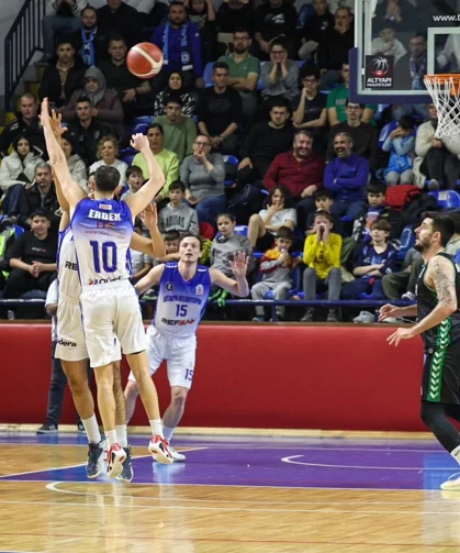Sakarya Büyükşehir Basketbol 1. Lig'e yükseldi