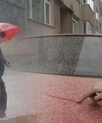 Türkiye'de kuvvetli yağış, rüzgar ve toz taşınımı uyarısı