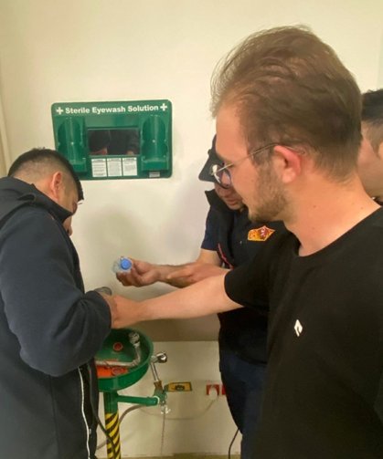 Parmağındaki yüzüğü itfaiye keserek çıkardı