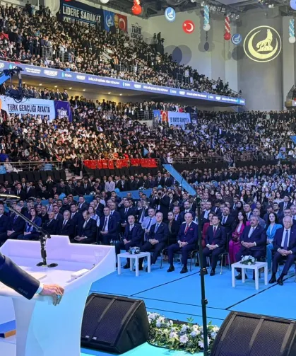 Bahçeli Büyük Kurultay'da konuştu: Türk gençliği Türkiye Yüzyılı'nın teminatıdır
