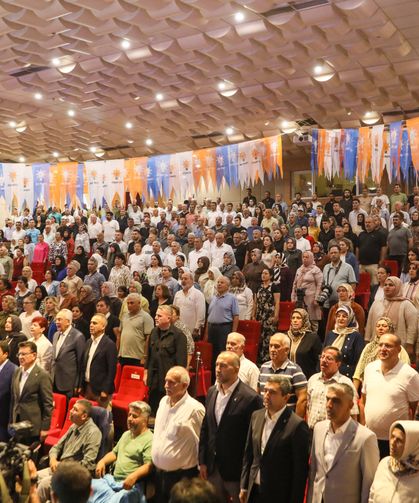 AK Parti Genel Başkan Yardımcısı Yazıcı: Rüzgara göre yönümüz değişmez