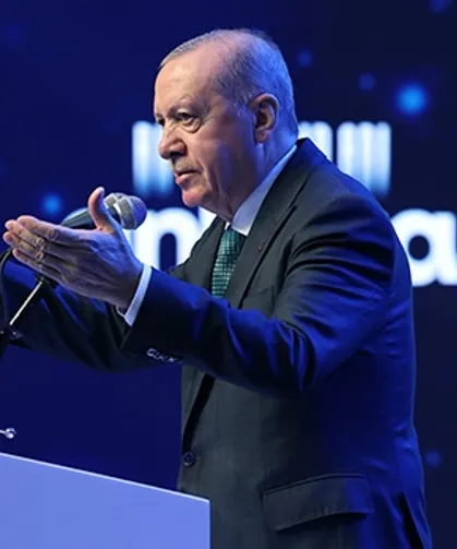 Erdoğan: Rakiplerimiz koltuk kavgasında, biz Türkiye'yi geleceğe hazırlıyoruz