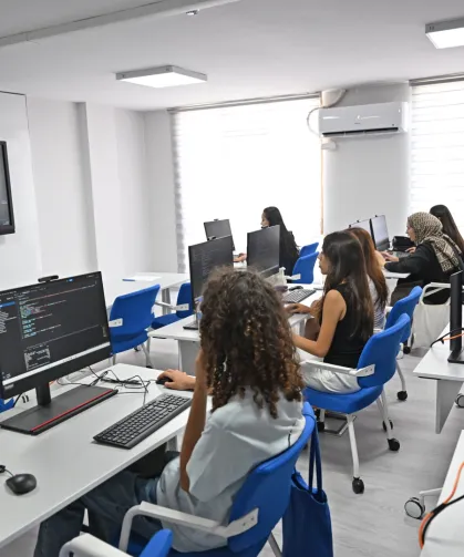 Antalya Dijital Gençlik Merkezi (DİGEM) açıldı