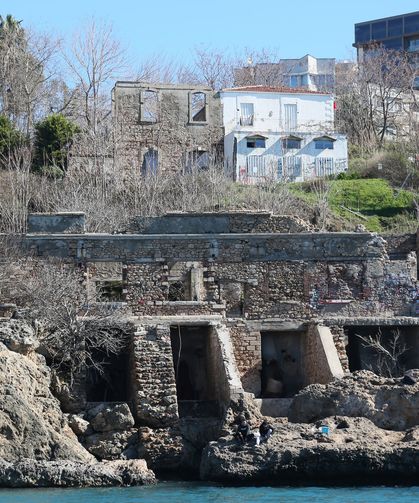 Atıl santral binasına Deniz Müzesi önerisi