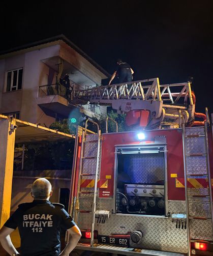 Ev yangını büyümeden söndürüldü
