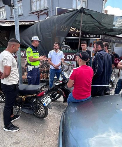 Jandarma 6 ilçede trafik kurallarını anlattı