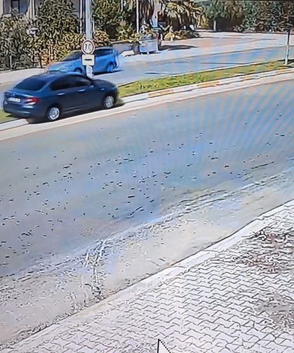 Direksiyondayken fenalaşıp kaza yapan otomobil sürücüsü hayatını kaybetti
