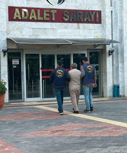 Camideki yardım kutusundan para çalan şüpheli tutuklandı