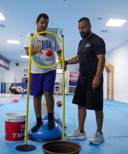 Özel gereksinimli bireylere uzman eğitmenler eşliğinde spor