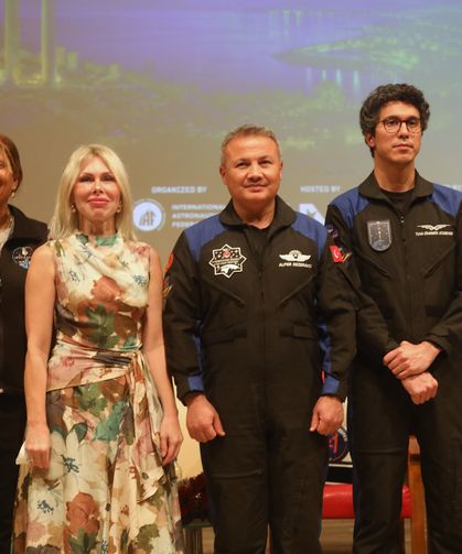 Uzaydan Antalya'ya; 11 astronot AÜ'de gençlerle buluştu