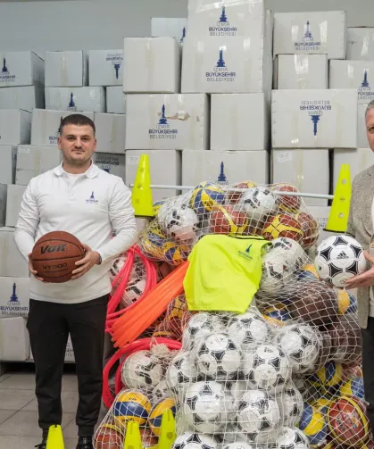 İzmir Büyükşehir'den amatör spora 36 milyon TL'lik destek