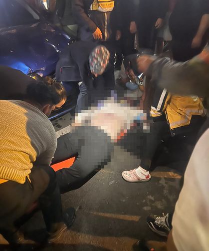 Kamyonet ile çarpışan motosikletin sürücüsü öldü