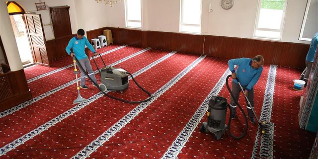 Alanya'da camilerde ramazan temizliği