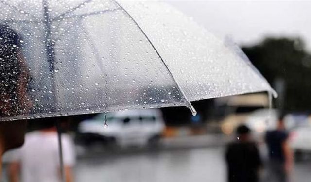 Alanya'da şiddetli yağış ve fırtına nedeniyle eğitime bir gün ara