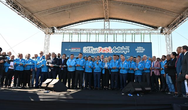 Antalya Bilim Festivali kapılarını açtı 