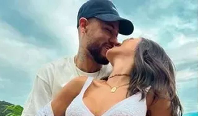 Futbolcu Neymar, ayrıldığı sevgilisi ile seks sözleşmesi!