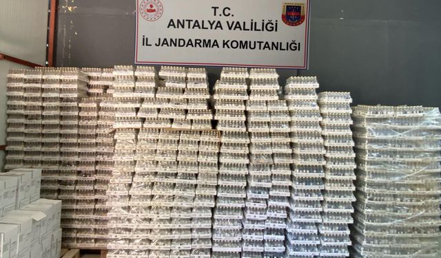 Antalya'da kaçak içki operasyonu! 2 bin 523 litre ele geçirildi