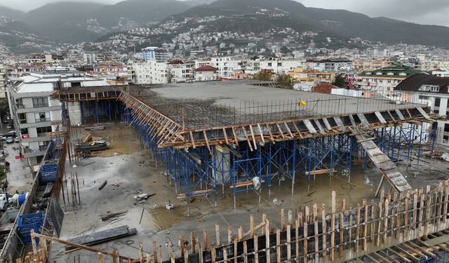 Alanya’da bir türlü bitmeyen mega projede sona geliniyor