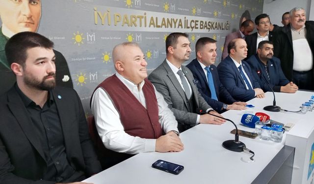 'İYİ Parti Alanya hedefe doğru koşuyor'