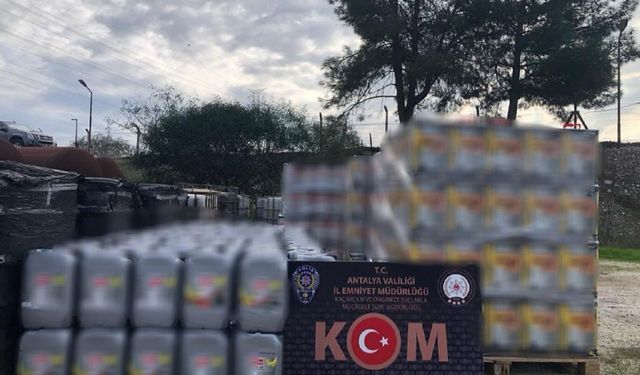 Antalya'da 35 kilo kaçak tütün ele geçirildi