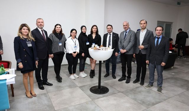 Rektör Türkdoğan, İstihdam Fuarı katılımcılarına teşekkür etti