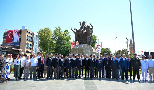 Yavru Vatan KKTC'nin 50.yaşı Antalya'da coşkuyla kutlandı