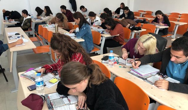 ALKÜ Erasmus’ta başarılarını artırarak ilerliyor