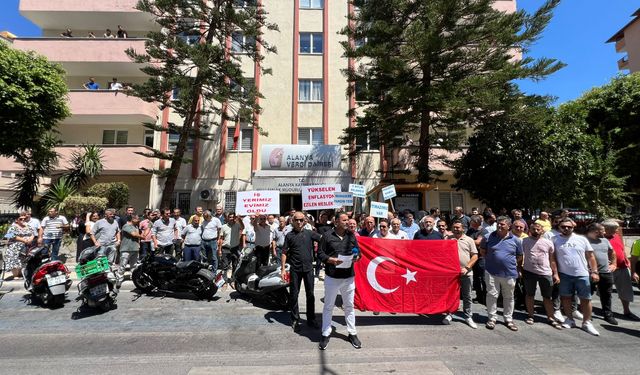 Alanya’da Muhasebeci ve Mali Müşavirler eylem düzenledi!