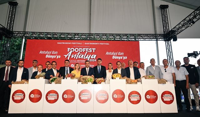 Antalya Türkiye'nin dünyaya açılan sofrası