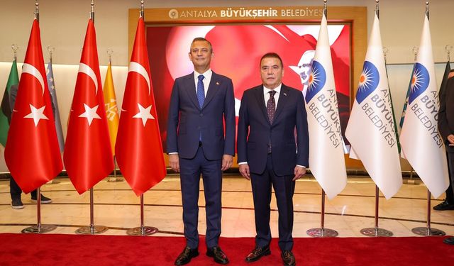 CHP Genel Başkanı Özgür Özel Antalya'da