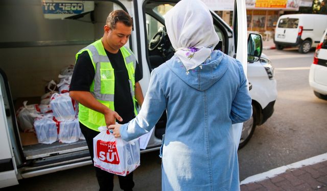 Çocuklar ‘Halk Süt’le büyümeye devam ediyor