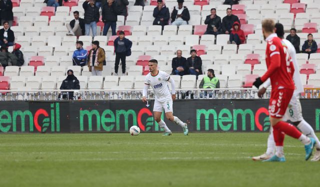 Cordova'nın golü Alanyaspor'a 1 puanı getirdi: Sivasspor 1-1 Alanyaspor