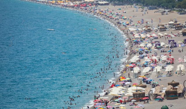 Antalya turizmi 2 milyonu aştı