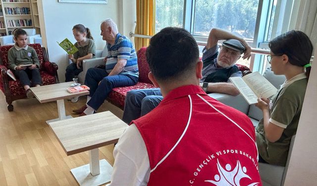 Alanya’da gençler ve huzurevi sakinleri kitaplarla buluştu