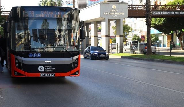 Antalya Büyükşehir Belediyesi'nden YKS için ücretsiz ulaşım kararı