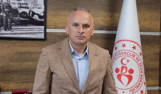Kırsaldaki çocuklara portatif yüzme havuzu