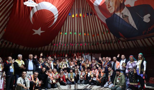 Yörük Türkmen Festivali'nde Funda Arar coşkusu