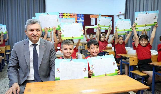 Antalya'da 511 bin öğrenci karne aldı