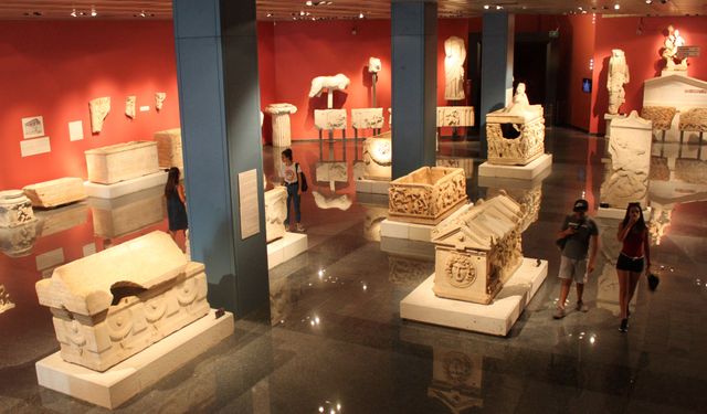 Antalya Müzesi ziyarete kapatılıyor