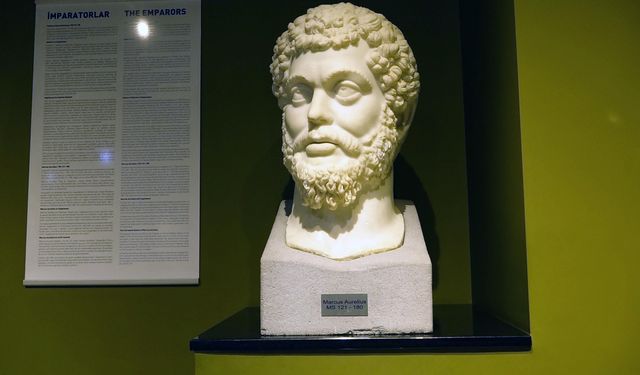 İmparator Marcus Aurelius heykeli, Burdur'da heyecan yarattı