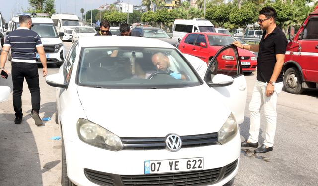 Antalya'da direksiyon başında ölü bulundu
