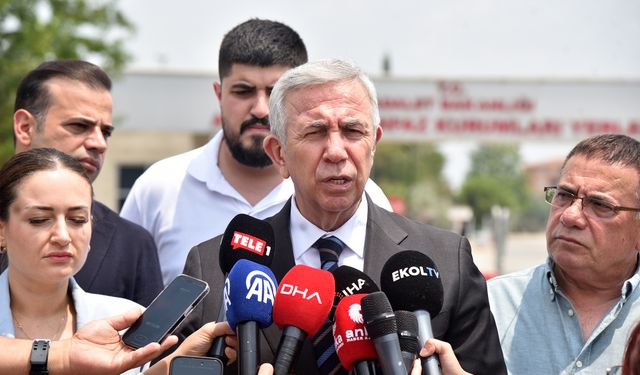 Mansur Yavaş, cezaevindeki Muhittin Böcek'i ziyaret etti