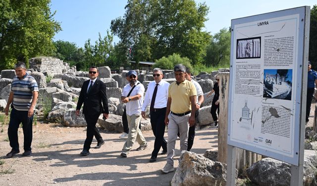 Antalya Valisi Şahin eğitim, ulaşım ve kültürel projeleri yerinde inceledi