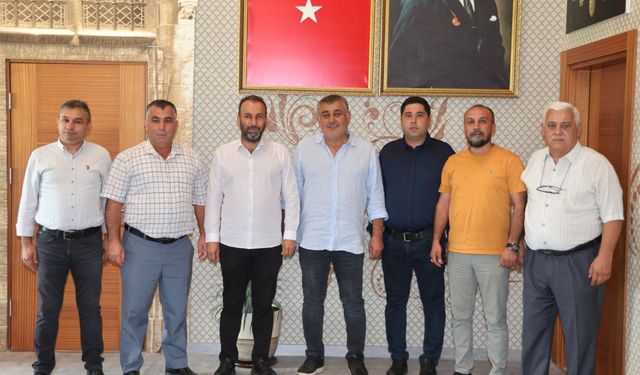 Antalya'da başkandan sonra CHP'li 6 meclis üyesi de istifa etti